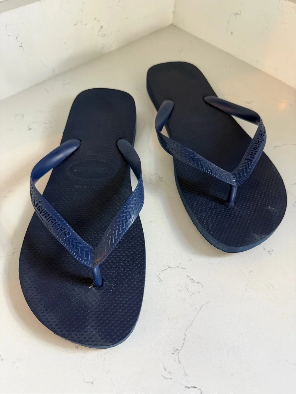 Havaianas Men’s Sz 13 Slim Flip Flop - Navy Blue